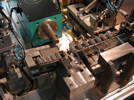 Montageanlage Vollautomat Einpressen